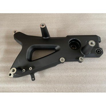 Arora Chinf 318  Eksoz Bağlanti Braketi̇